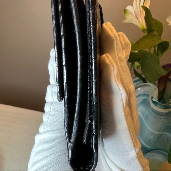 GUCCI Crocodile Continental Long Wallet - Picture 2 of 8